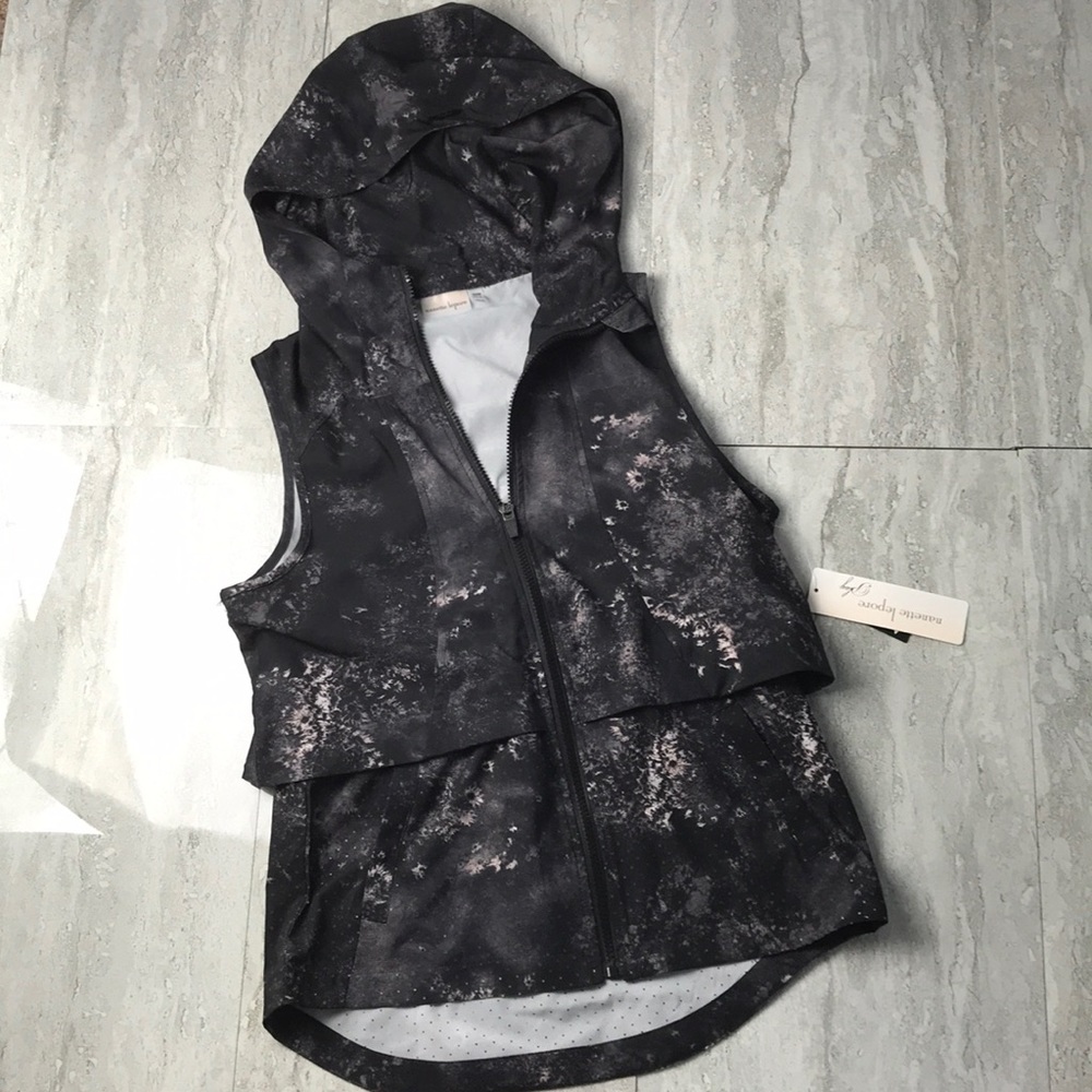 Set:Nanette Lepore Sleeveless Layer Vest - Picture 4 of 16